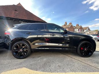 Jaguar F-PACE 3.0 D300 V6 S Auto AWD Euro 6 (s/s) 5dr