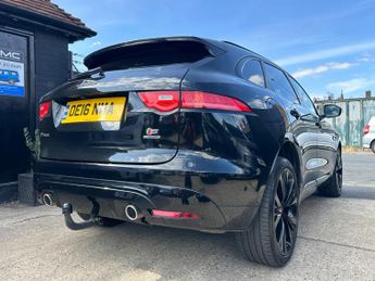 Jaguar F-PACE 3.0 D300 V6 S Auto AWD Euro 6 (s/s) 5dr