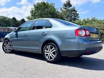 Volkswagen Jetta 1.9 TDI SE Auto Euro 4 4dr