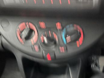 Nissan Note 1.6 16V n-tec Euro 4 5dr