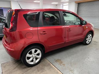 Nissan Note 1.6 16V n-tec Euro 4 5dr