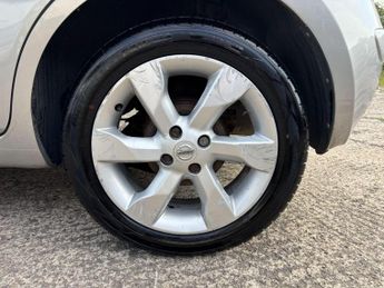 Nissan Note 1.6 16V Tekna Auto Euro 4 5dr
