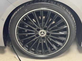 Mercedes-Benz A Class 1.3 A180h MHEV AMG Line (Premium Plus) 7G-DCT Euro 6 (s/s) 5dr
