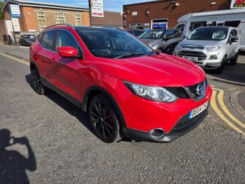 Nissan Qashqai 1.2 DIG-T Tekna 2WD Euro 5 (s/s) 5dr