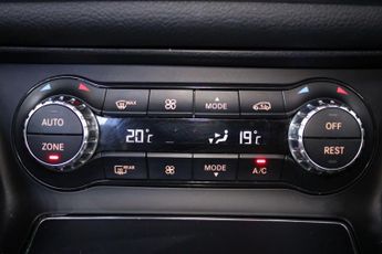 Mercedes-Benz GLA 1.6 GLA200 AMG Line Edition (Plus) 7G-DCT Euro 6 (s/s) 5dr