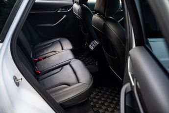Audi RS Q3 2.5 TFSI SUV 5dr Petrol S Tronic quattro Euro 6 (s/s) (340 ps)