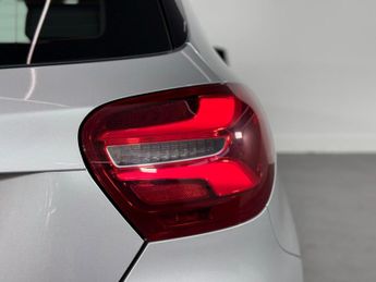Mercedes-Benz A Class 1.5 A180d Sport (Premium) 7G-DCT Euro 6 (s/s) 5dr