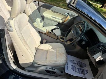 Volvo C70 2.4 D5 SE Lux Geartronic 2dr