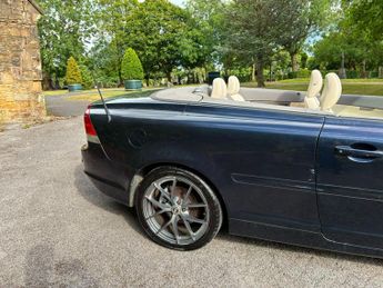 Volvo C70 2.4 D5 SE Lux Geartronic 2dr