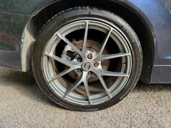 Volvo C70 2.4 D5 SE Lux Geartronic 2dr