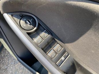 Ford Focus 1.6 Titanium Navigator Powershift Euro 5 5dr