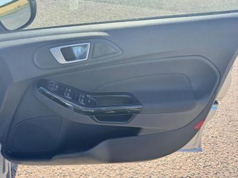 Ford Fiesta 1.0T EcoBoost Titanium X Powershift Euro 6 5dr