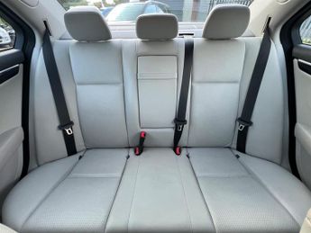 Mercedes-Benz C Class 1.6 C180K BlueEfficiency Sport Auto Euro 4 4dr