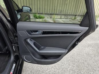 Audi A4 Avant 2.0 TDI Black Edition Euro 5 (s/s) 5dr