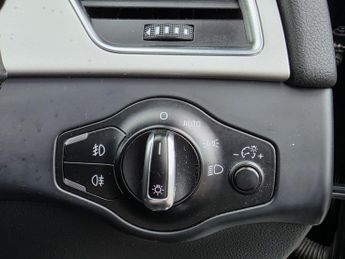 Audi A4 Avant 2.0 TDI Black Edition Euro 5 (s/s) 5dr