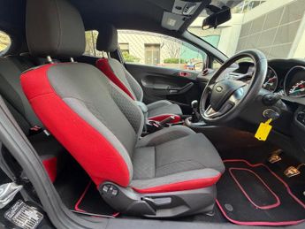 Ford Fiesta 1.0T EcoBoost ST-Line Euro 6 (s/s) 3dr