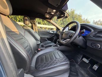 Ford Focus 1.0T EcoBoost MHEV ST-Line X DCT Euro 6 (s/s) 5dr