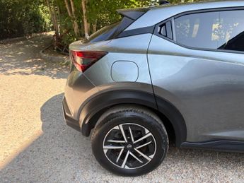 Nissan Juke 1.0 DIG-T N-Connecta DCT Auto Euro 6 (s/s) 5dr