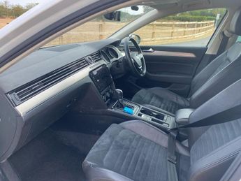 Volkswagen Passat 2.0 TDI BlueMotion Tech SE Estate 5dr Diesel DSG Euro 6 (s/s) (1
