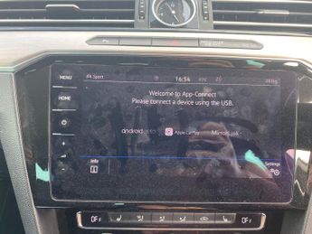 Volkswagen Passat 2.0 TDI BlueMotion Tech SE Estate 5dr Diesel DSG Euro 6 (s/s) (1