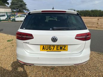 Volkswagen Passat 2.0 TDI BlueMotion Tech SE Estate 5dr Diesel DSG Euro 6 (s/s) (1