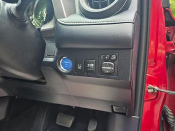 Toyota RAV4 2.5 VVT-h Icon Tech CVT Euro 6 (s/s) 5dr
