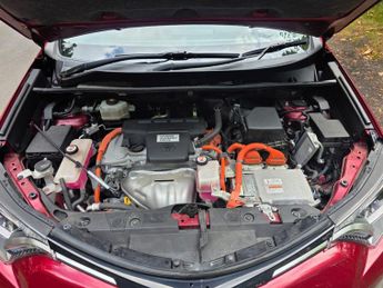 Toyota RAV4 2.5 VVT-h Icon Tech CVT Euro 6 (s/s) 5dr