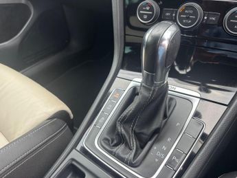 Volkswagen Golf 2.0 TSI BlueMotion Tech R DSG 4Motion Euro 6 (s/s) 5dr