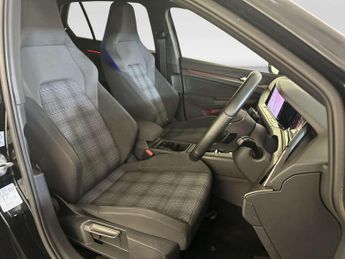 Volkswagen Golf 1.4 TSI 13kWh GTE Hatchback 5dr Petrol Plug-in Hybrid DSG Euro 6