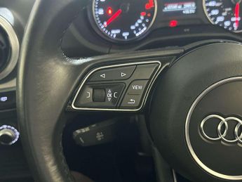 Audi Q2 1.0 TFSI 30 Technik SUV 5dr Petrol Manual Euro 6 (s/s) (110 ps)
