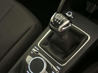 Audi Q2 1.0 TFSI 30 Technik SUV 5dr Petrol Manual Euro 6 (s/s) (110 ps)