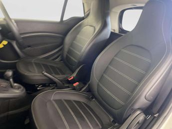 Smart fortwo 17.6kWh Prime (Premium) Coupe 2dr Electric Auto (22kW Charger) (