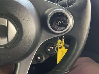 Smart fortwo 17.6kWh Prime (Premium) Coupe 2dr Electric Auto (22kW Charger) (