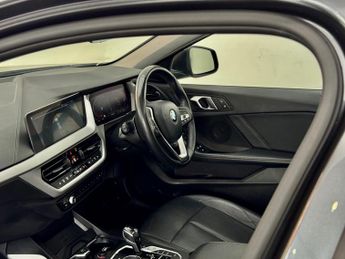 BMW 1 Series 1.5 118i SE (LCP) DCT Euro 6 (s/s) 5dr