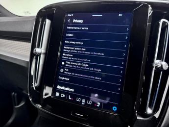 Volvo XC40 Plus B3 (163 hp) Auto