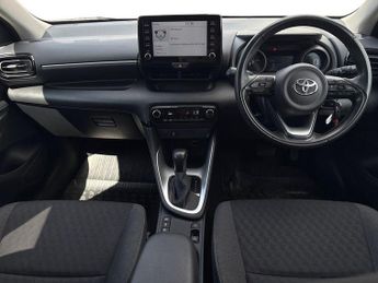 Toyota Yaris 1.5 VVT-h Design Hatchback 5dr Petrol Hybrid E-CVT Euro 6 (s/s) 