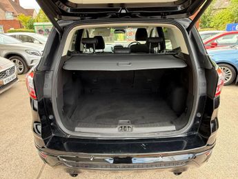 Ford Kuga 1.5T EcoBoost Vignale Auto AWD Euro 6 (s/s) 5dr