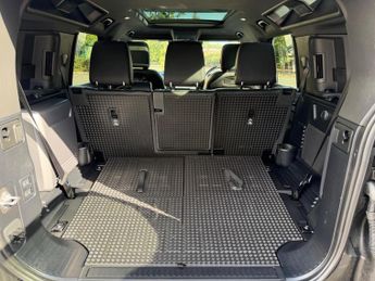 Land Rover Defender 110 3.0 D250 MHEV X-Dynamic S SUV 5dr Diesel Auto 4WD Euro 6 (s/s) (