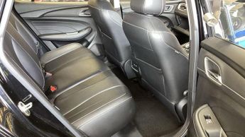 MG MG5 61.1kWh Exclusive Long Range Auto 5dr