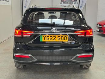 MG MG5 61.1kWh Exclusive Long Range Auto 5dr