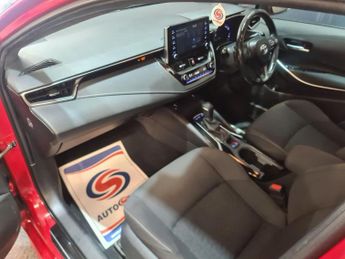 Toyota Corolla 2.0 VVT-h Design CVT Euro 6 (s/s) 5dr