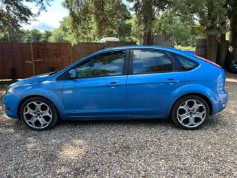 Ford Focus 1.6 Zetec Hatchback 5dr Petrol Manual (159 g/km, 99 bhp)