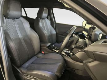 Peugeot E-2008 50kWh GT SUV 5dr Electric Auto (136 ps)
