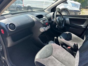 Toyota AYGO 1.0 VVT-i Ice MultiMode Euro 5 5dr
