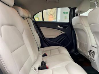 Mercedes-Benz A Class 1.5 A180d Sport (Executive) 7G-DCT Euro 6 (s/s) 5dr