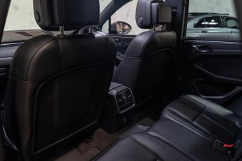Porsche Macan 2.0T PDK 4WD Euro 6 (s/s) 5dr