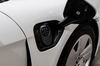 Porsche Taycan Performance Plus 93.4kWh Sport Turismo Auto RWD 5dr (11kW Charge