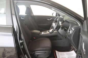 Hyundai KONA 39kWh SE Connect Auto 5dr (10.5kW Charger)