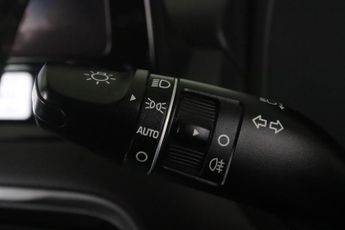 Hyundai KONA 39kWh SE Connect Auto 5dr (10.5kW Charger)