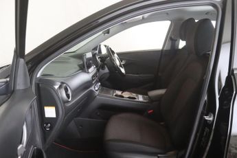 Hyundai KONA 39kWh SE Connect Auto 5dr (10.5kW Charger)